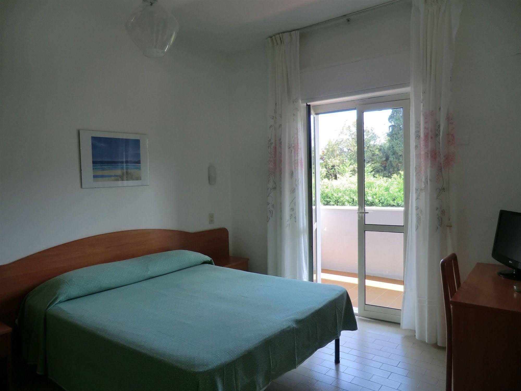 Ananea Tropea Yachting Resort Exterior photo